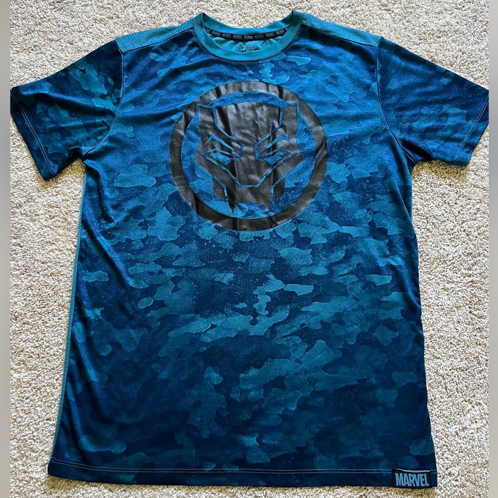 Marvel Black Panther Blue Camouflage T-shirt Fits Men’s Size Medium